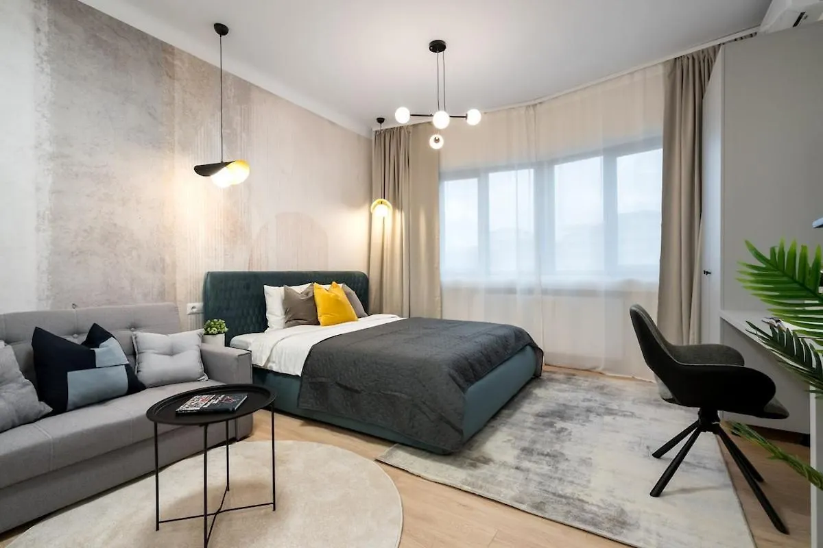 Sunny 3Br Large Flat - Amzei Square - 3 Balconies Appartement Boekarest 0*,